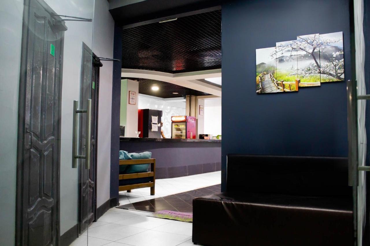 Hotel Zipper House Odessza Kültér fotó